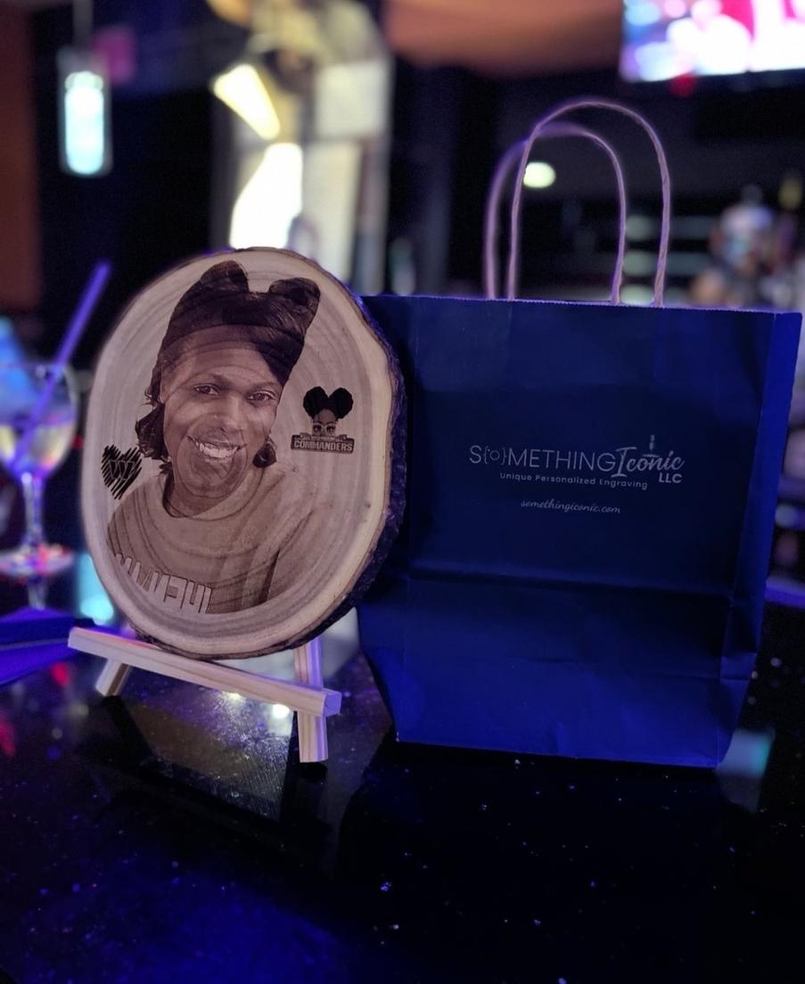 Engraved photo on wood slice